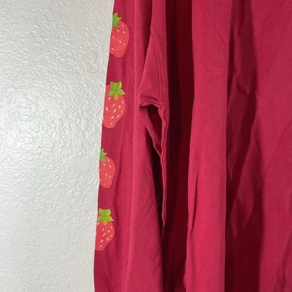STRAWBERRY SHORTCAKE Crewneck Long Sleeve Trendy Plus Size T-Shirt Size 3XL NEW - Picture 4 of 6